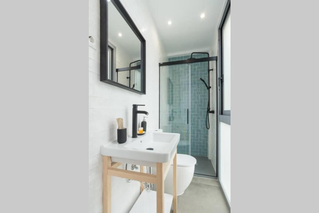 Tgh/ Malaga Center Western Style Ngoại thất bức ảnh