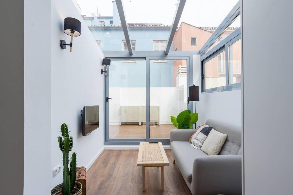 Tgh/ Malaga Center Western Style Ngoại thất bức ảnh
